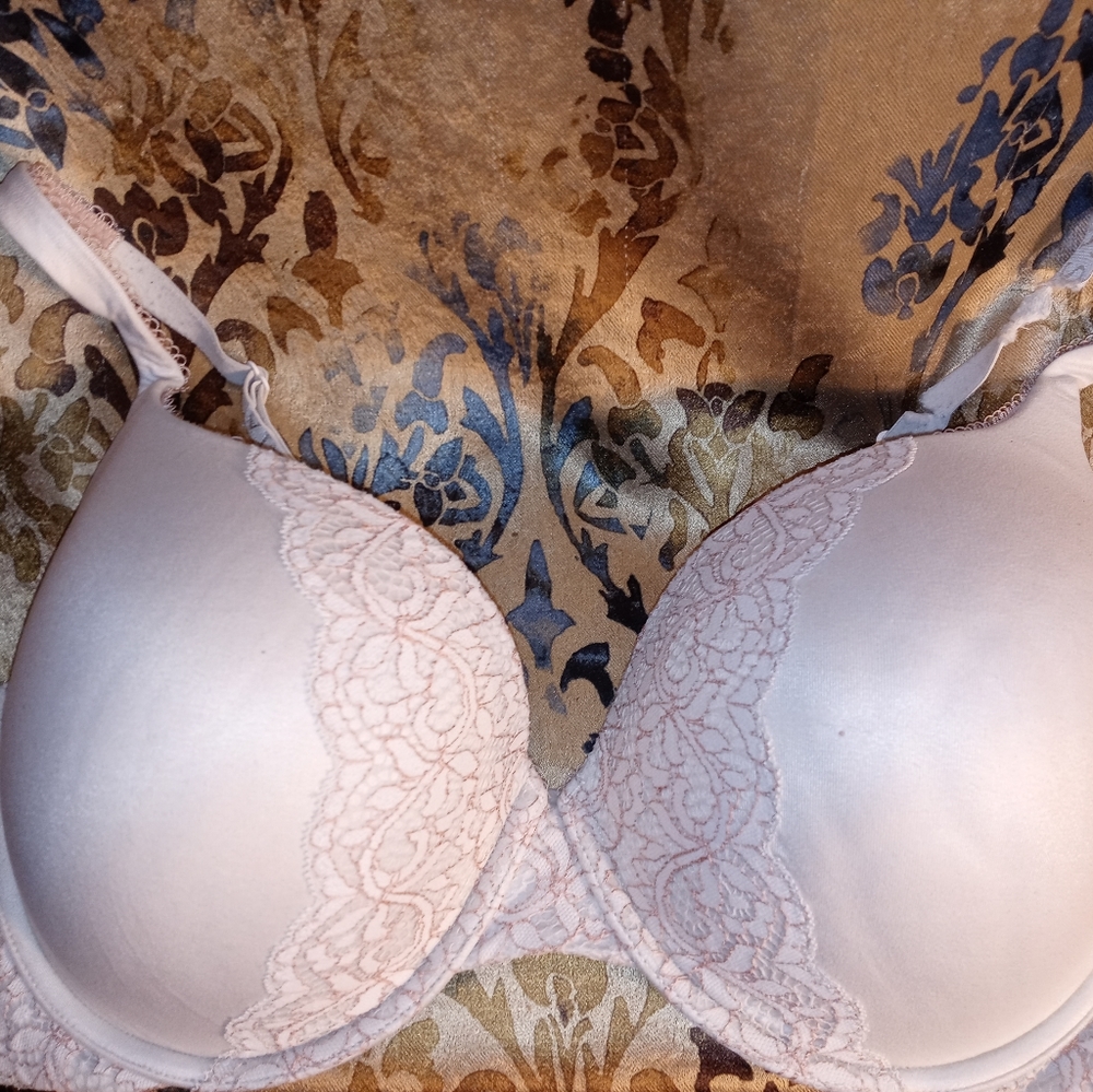 Victoria's Secret bra
